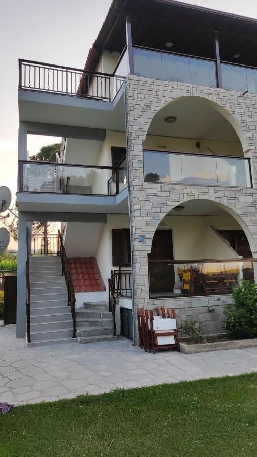 Aegialis Apartments Vourvourou Exterior photo