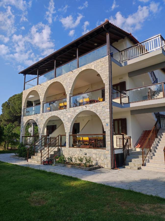 Aegialis Apartments Vourvourou Exterior photo