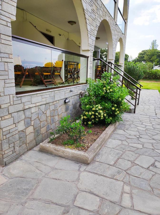 Aegialis Apartments Vourvourou Exterior photo